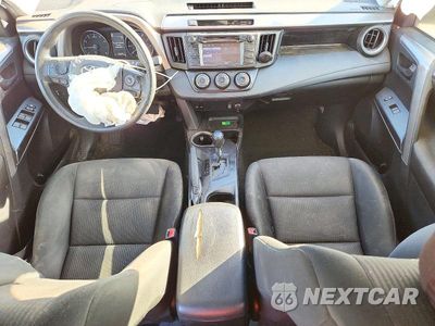 Zdjęcie 8 z 13 samochodu: 2018 TOYOTA RAV4 LE VIN:JTMZFREV0JJ206509 - miniatura