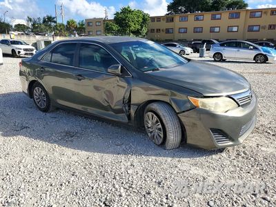 Czwarte zdjęcie samochodu z boku: 2014 TOYOTA CAMRY L VIN:4T1BF1FK2EU846177 - miniatura
