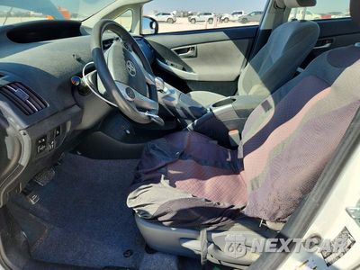 Zdjęcie 7 z 13 samochodu: 2015 TOYOTA PRIUS THREE VIN:JTDKN3DU1F0428421 - miniatura