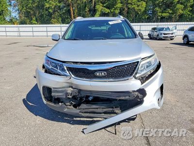 Piąte zdjęcie samochodu w środku: 2015 KIA SORENTO LX VIN:5XYKT3A67FG638799 - miniatura