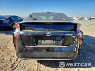 Zdjęcie 6 z 12 samochodu: 2018 TOYOTA PRIUS THREE VIN:JTDKARFU7J3054609 - miniatura
