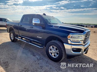 Czwarte zdjęcie samochodu z boku: 2024 RAM 2500 LARAMIE VIN:3C6UR5FJ4RG118816 - miniatura