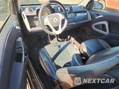 Zdjęcie 8 z 12 samochodu: 2011 SMART FORTWO PURE VIN:WMEEJ3BA2BK437548 - miniatura