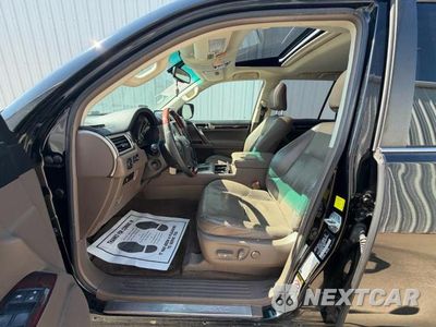 Piąte zdjęcie samochodu w środku: 2011 LEXUS GX 460 VIN:JTJBM7FX3B5027027 - miniatura