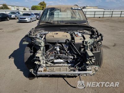 Piąte zdjęcie samochodu w środku: 2026 VOLVO XC90 PLUS VIN:YV4H60PE3T1477603 - miniatura