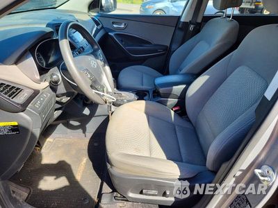 Zdjęcie 7 z 13 samochodu: 2016 HYUNDAI SANTA FE SE VIN:KM8SM4HF7GU162929 - miniatura