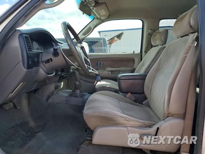 Zdjęcie 7 z 12 samochodu: 2004 TOYOTA TACOMA V6 VIN:5TEHN72N84Z429656 - miniatura