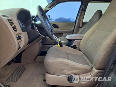 Zdjęcie 7 z 13 samochodu: 2001 FORD ESCAPE XLT VIN:1FMYU04191KB93311 - miniatura