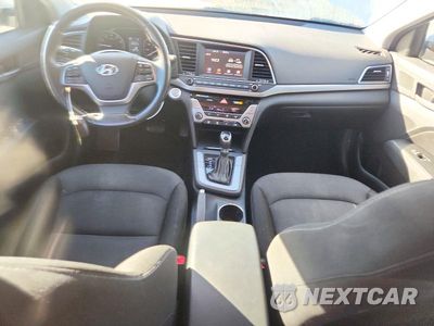 Zdjęcie 8 z 13 samochodu: 2018 HYUNDAI ELANTRA VALUE EDITION VIN:5NPD84LF5JH313082 - miniatura