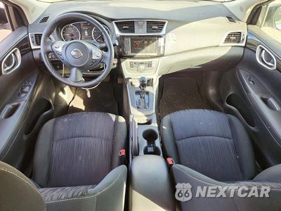 Zdjęcie 8 z 12 samochodu: 2019 NISSAN SENTRA SV VIN:3N1AB7AP7KY437590 - miniatura