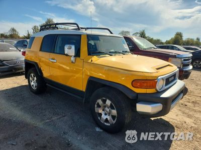 Czwarte zdjęcie samochodu z boku: 2007 TOYOTA FJ CRUISER BASE VIN:JTEBU11F070018154 - miniatura