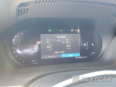 Zdjęcie 9 z 14 samochodu: 2026 VOLVO XC60 PLUS VIN:YV4M12RC0T1454445 - miniatura