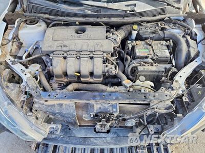 Zdjęcie 11 z 12 samochodu: 2018 NISSAN SENTRA S VIN:3N1AB7AP8JY209824 - miniatura
