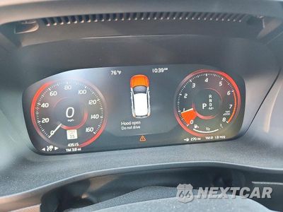 Zdjęcie 9 z 13 samochodu: 2019 VOLVO XC40 T5 R-DESIGN VIN:YV4162UM2K2109897 - miniatura