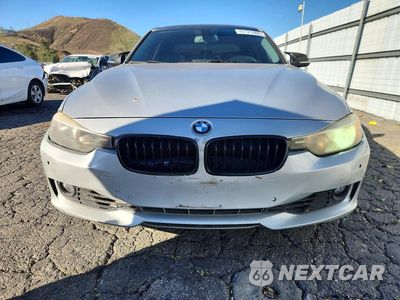 Piąte zdjęcie samochodu w środku: 2014 BMW 328 I SULEV VIN:WBA3C1C51EK115734 - miniatura