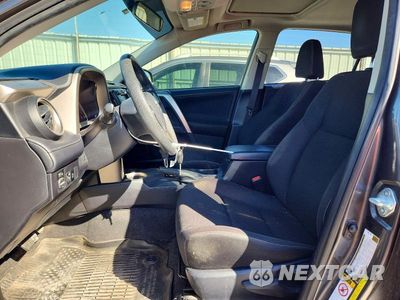 Zdjęcie 7 z 13 samochodu: 2015 TOYOTA RAV4 XLE VIN:JTMWFREV7FD066144 - miniatura