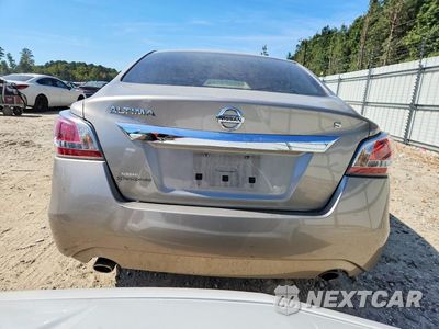 Zdjęcie 6 z 12 samochodu: 2015 NISSAN ALTIMA 2.5 S VIN:1N4AL3AP8FC450114 - miniatura
