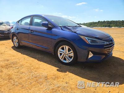 Czwarte zdjęcie samochodu z boku: 2019 HYUNDAI ELANTRA SEL VIN:5NPD84LF4KH428323 - miniatura