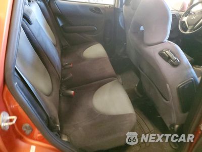 Zdjęcie 10 z 12 samochodu: 2007 HONDA FIT S VIN:JHMGD38667S067082 - miniatura