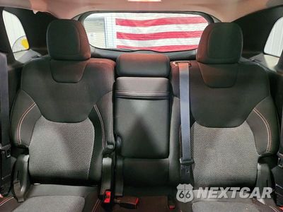 Zdjęcie 10 z 13 samochodu: 2016 JEEP CHEROKEE LATITUDE VIN:1C4PJLCB3GW297265 - miniatura