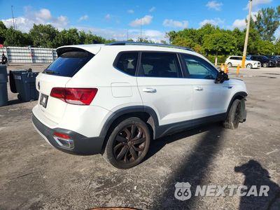 Trzecie zdjęcie samochodu z tyłu: 2022 VOLKSWAGEN TAOS SE VIN:3VVTX7B22NM018098 - miniatura