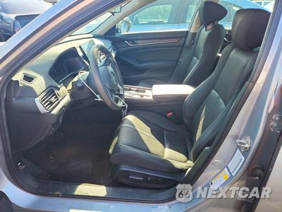 Zdjęcie 7 z 13 samochodu: 2018 HONDA ACCORD HYBRID EX VIN:1HGCV3F46JA017358 - miniatura
