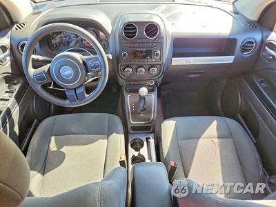 Zdjęcie 8 z 13 samochodu: 2014 JEEP COMPASS SPORT VIN:1C4NJCBA8ED829652 - miniatura