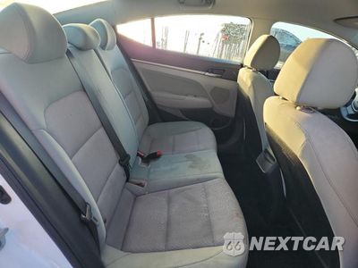 Zdjęcie 10 z 12 samochodu: 2017 HYUNDAI ELANTRA SE VIN:5NPD84LF9HH054476 - miniatura
