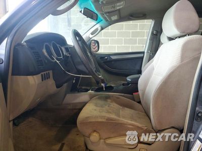 Zdjęcie 7 z 13 samochodu: 2005 TOYOTA 4RUNNER SR5 VIN:JTEZU14R250046135 - miniatura