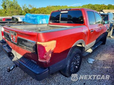 Trzecie zdjęcie samochodu z tyłu: 2017 NISSAN TITAN PLATINUM RESERVE VIN:1N6AA1E51HN565820 - miniatura