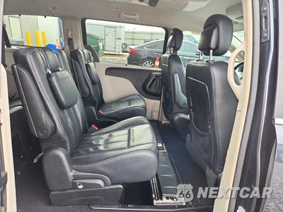 Zdjęcie 11 z 14 samochodu: 2013 CHRYSLER TOWN & COUNTRY TOURING VIN:2C4RC1BG2DR803371 - miniatura