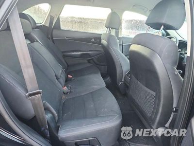 Zdjęcie 11 z 13 samochodu: 2018 KIA SORENTO L VIN:5XYPG4A37JG350649 - miniatura