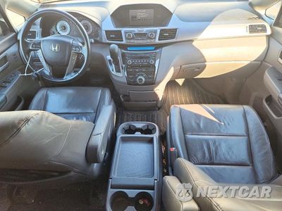 Zdjęcie 8 z 13 samochodu: 2011 HONDA ODYSSEY TOURING VIN:5FNRL5H92BB053639 - miniatura