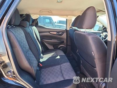 Zdjęcie 10 z 12 samochodu: 2018 NISSAN ROGUE SPORT SV VIN:JN1BJ1CPXJW188385 - miniatura