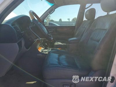 Zdjęcie 7 z 13 samochodu: 2006 LEXUS LX 470 VIN:JTJHT00W264005584 - miniatura