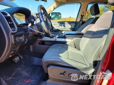 Zdjęcie 7 z 12 samochodu: 2019 RAM 1500 BIG HORN/LONE STAR VIN:1C6SRFMTXKN552253 - miniatura