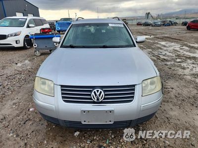 Piąte zdjęcie samochodu w środku: 2003 VOLKSWAGEN PASSAT GL VIN:WVWND63BX3E369000 - miniatura