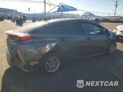 Trzecie zdjęcie samochodu z tyłu: 2017 TOYOTA PRIUS PRIME PREMIUM VIN:JTDKARFP7H3032145 - miniatura
