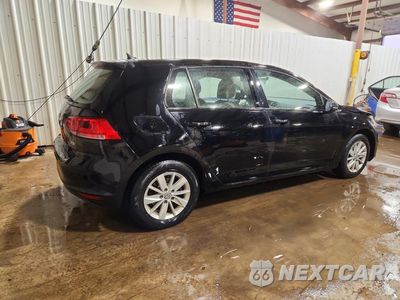 Trzecie zdjęcie samochodu z tyłu: 2016 VOLKSWAGEN GOLF S/SE VIN:3VW217AU8GM022834 - miniatura