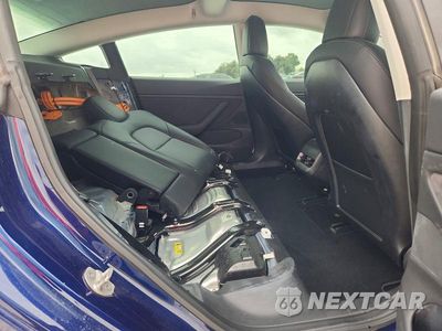Zdjęcie 10 z 12 samochodu: 2018 TESLA MODEL 3 VIN:5YJ3E1EB9JF115164 - miniatura