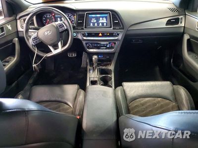 Zdjęcie 8 z 13 samochodu: 2018 HYUNDAI SONATA SPORT 2.0T VIN:5NPE34AB9JH637297 - miniatura