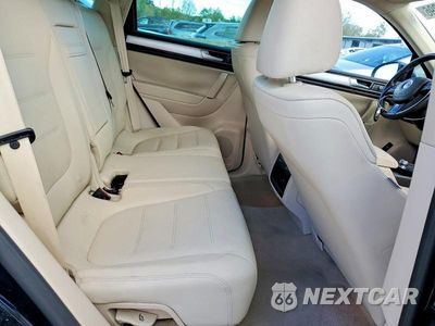 Zdjęcie 11 z 13 samochodu: 2016 VOLKSWAGEN TOUAREG TDI VIN:WVGEP9BP7GD006523 - miniatura