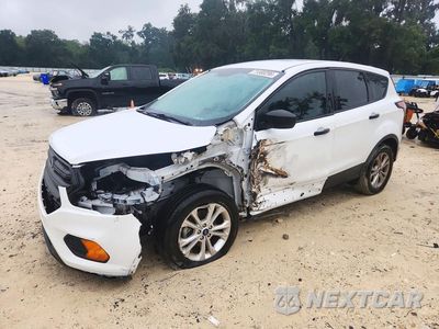 2017 FORD ESCAPE S 1FMCU0F7XHUD24868 - główne zdjęcie licytacji z USA - miniatura