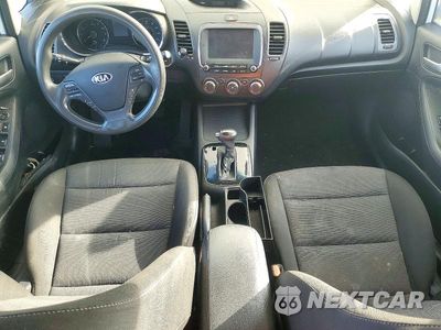 Zdjęcie 8 z 12 samochodu: 2017 KIA FORTE5 LX VIN:KNAFK5A85H5690975 - miniatura
