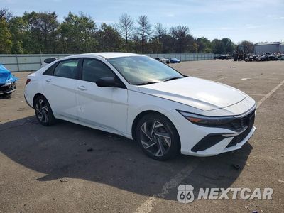 Czwarte zdjęcie samochodu z boku: 2025 HYUNDAI ELANTRA SEL SPORT VIN:KMHLM4DG0SU968851 - miniatura