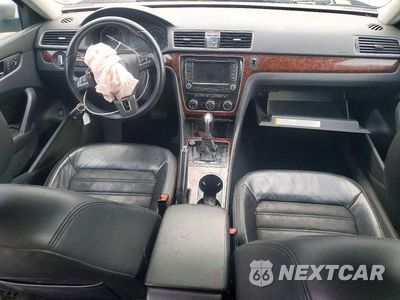 Zdjęcie 8 z 13 samochodu: 2013 VOLKSWAGEN PASSAT SEL VIN:1VWCN7A33DC065118 - miniatura