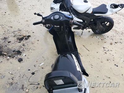 Zdjęcie 6 z 10 samochodu: 2015 KYMCO USA INC AGILITY 50 VIN:LC2U6A028FC000212 - miniatura