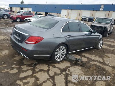Trzecie zdjęcie samochodu z tyłu: 2018 MERCEDES-BENZ E 300 VIN:WDDZF4JB8JA413928 - miniatura