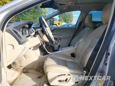 Zdjęcie 7 z 13 samochodu: 2016 VOLVO XC60 T5 PREMIER VIN:YV4612RK9G2804199 - miniatura