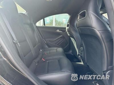 Zdjęcie 6 z 12 samochodu: 2018 MERCEDES-BENZ CLA 45 AMG VIN:WDDSJ5CB0JN606389 - miniatura